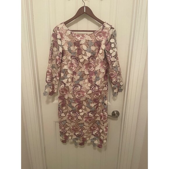 Eliza J Floral Lace Dress Size 8 In Pink & Beige With 3/4 Sleeves & V-Back Desig - Picture 4 of 15